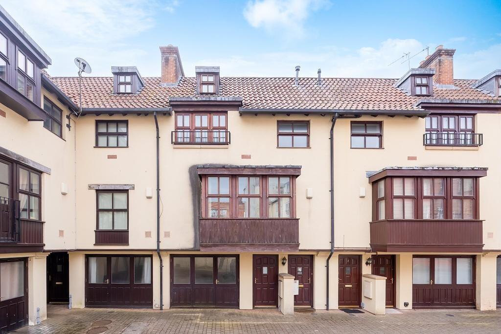 Main image of property: Bear Yard Mews, Bristol, BS8