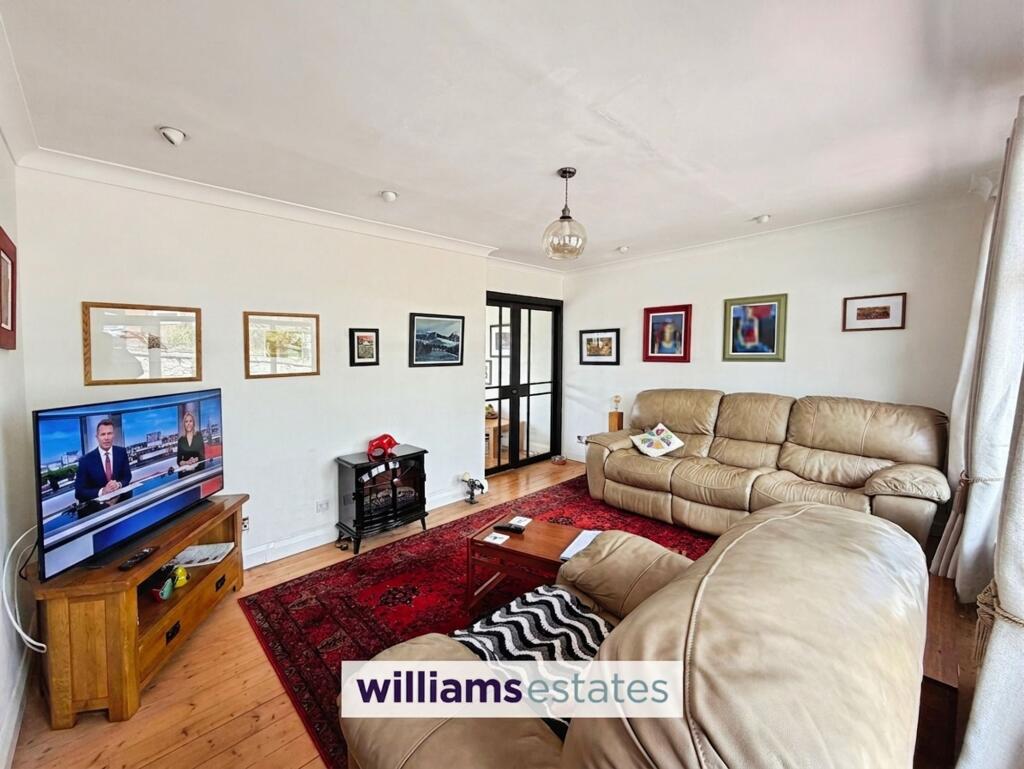 Bryn Coch, Ruthin, LL15 photo 4