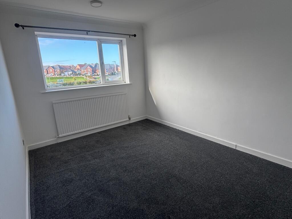 House in Mansfield, Warsop - More