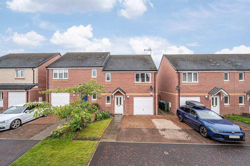Main image of property: 87 Dalwhamie Street, Kinross, KY13 8RG