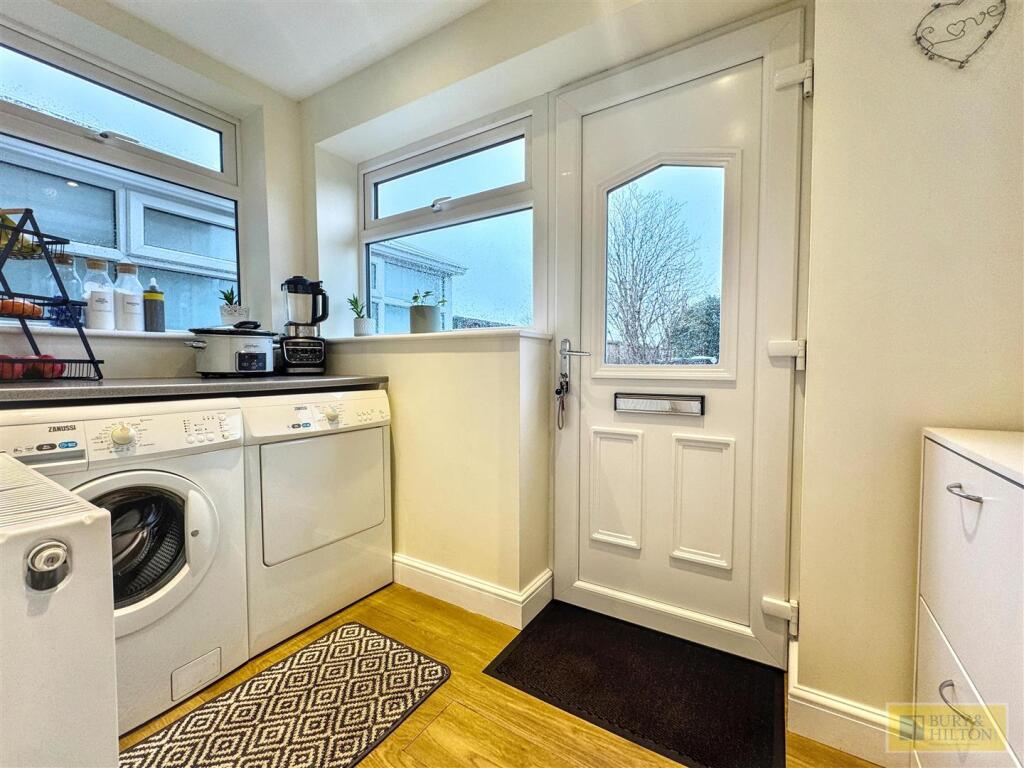 Ashbourne Road, Buxton photo 3