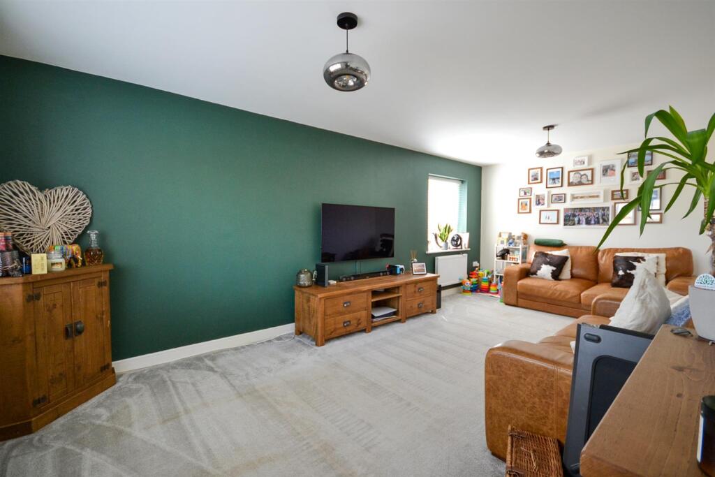 House in Nottingham - View 5