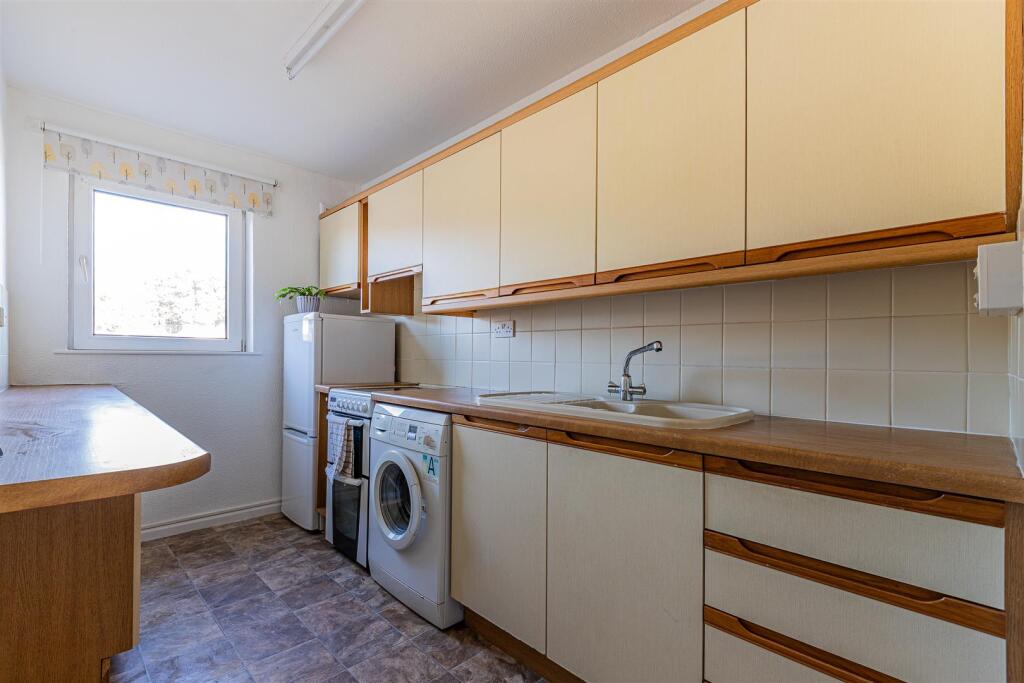 Coed Edeyrn, Llanedeyrn, Cardiff photo 3