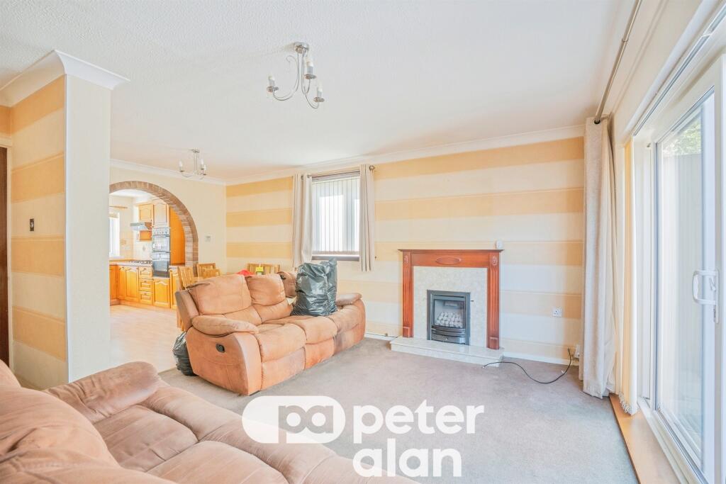 House in Newport, Shaftesbury - View 4