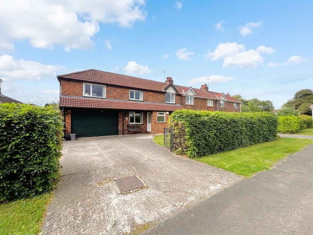 Main image of property: The Crescent, Old Down, BS32