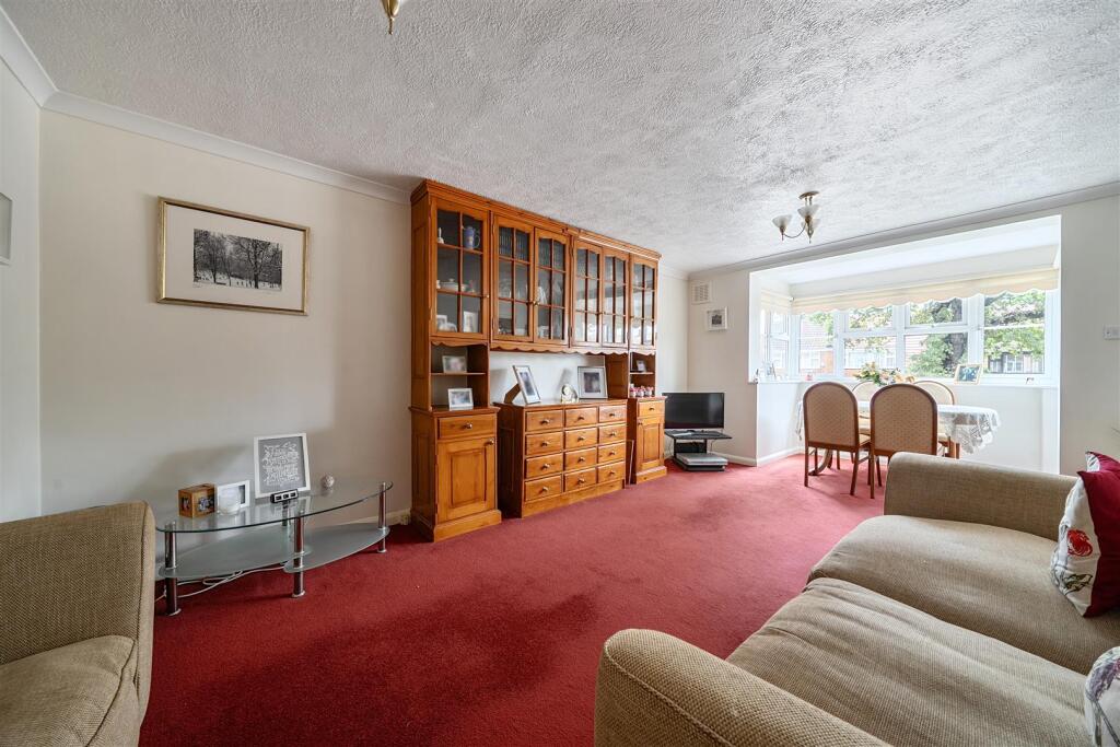 Apartment in London - View 2