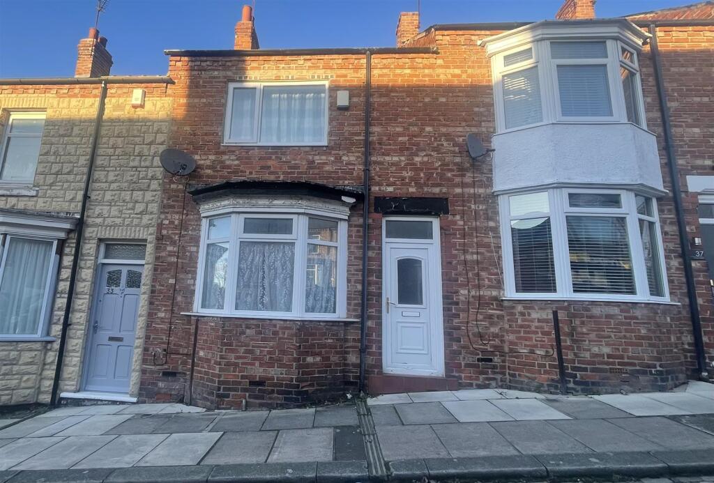 2-bed terraced on Roslyn Street, Darlington, £64,950
