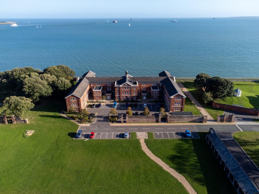 Apartment in Gosport, Seafield, Clayhall - View 3