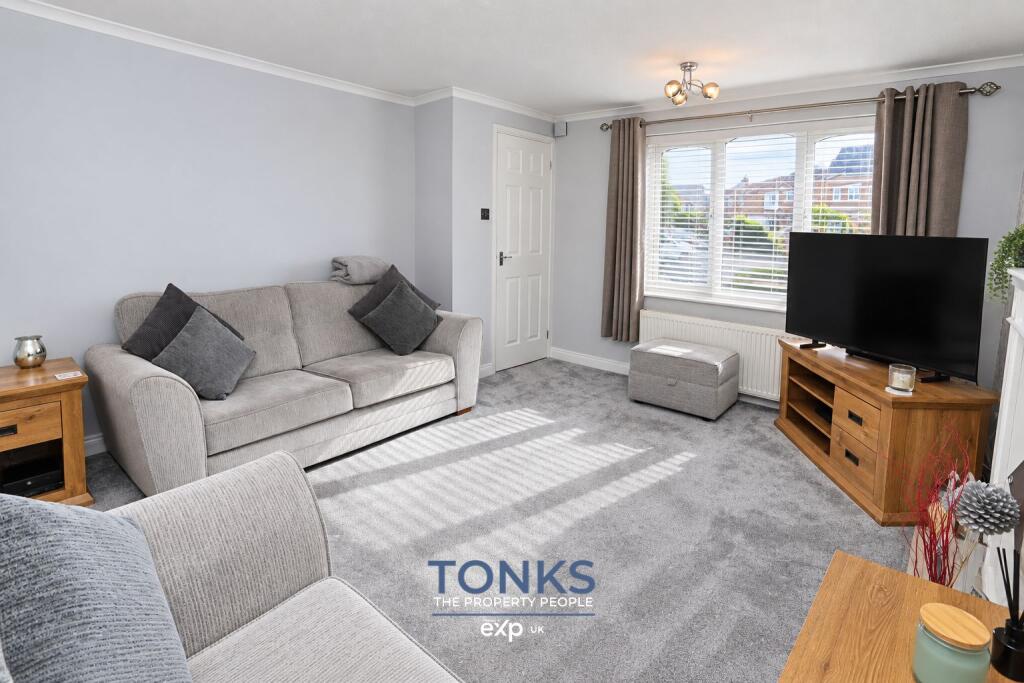 House in Dudley, West Midlands - View 4