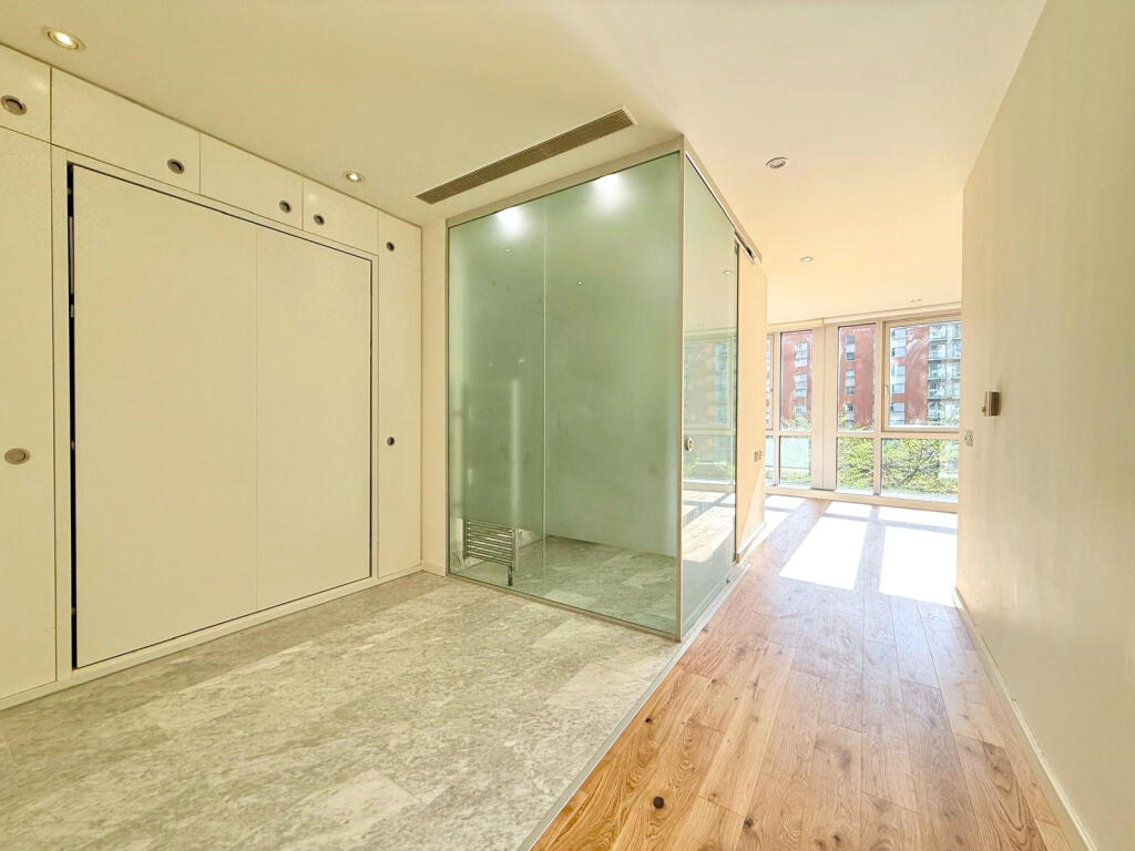 Apartment in London - View 3