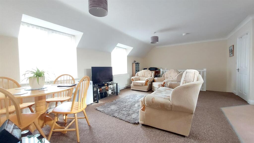 Merlin Close, Bourne photo 2