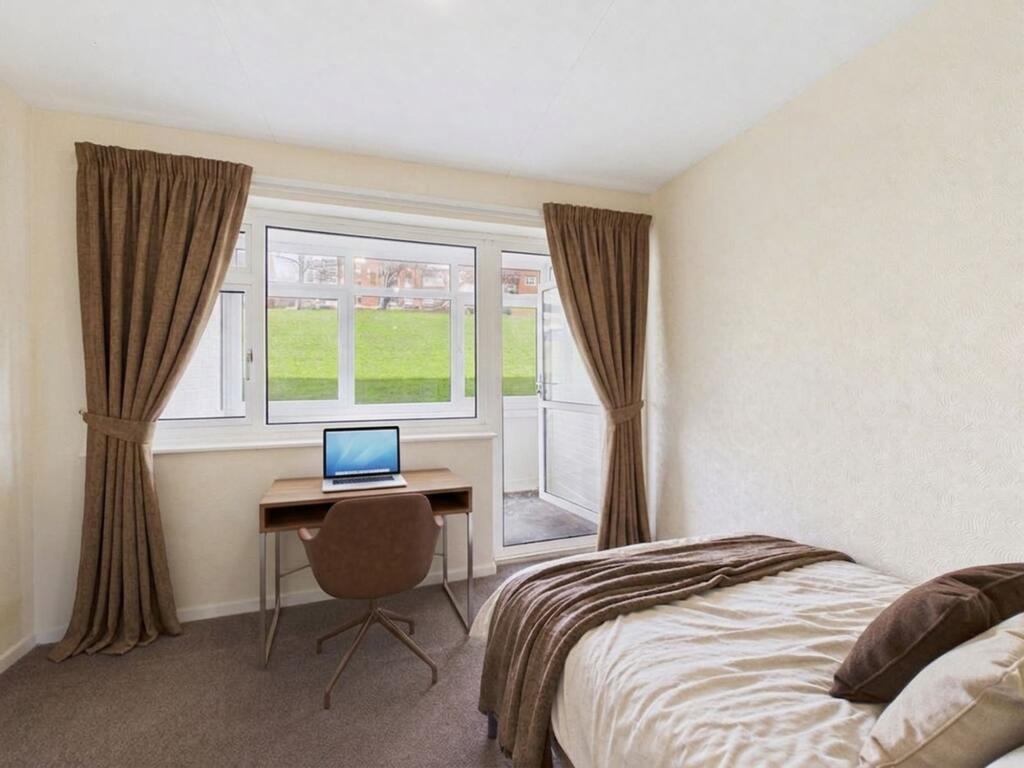 Selsfield Drive, BN2 photo 3