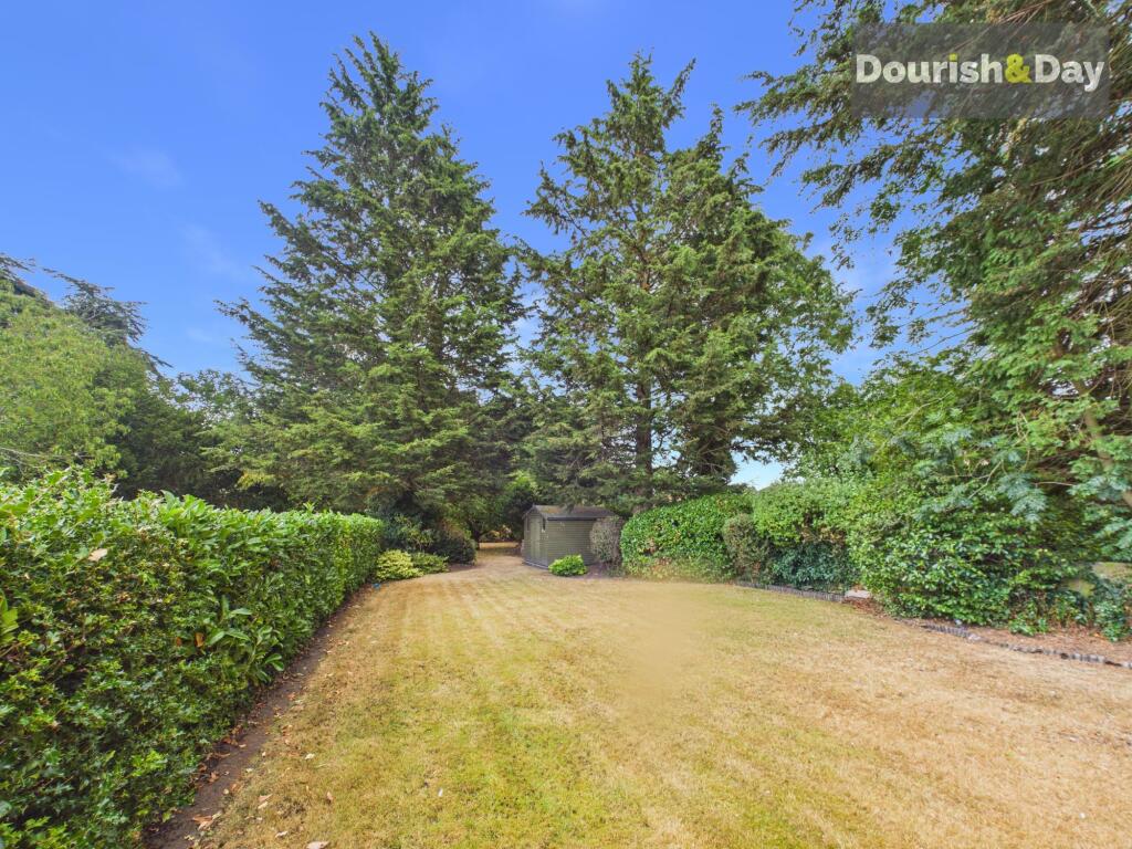 House in South Staffordshire, Penkridge - View 4