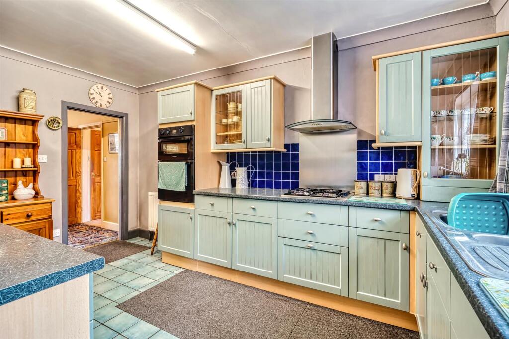 House in Salisbury - View 2