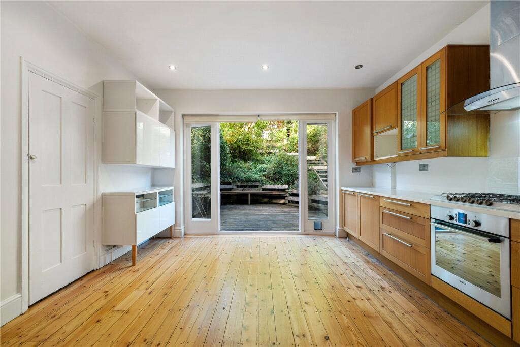 Springfield Avenue, N10 photo 3