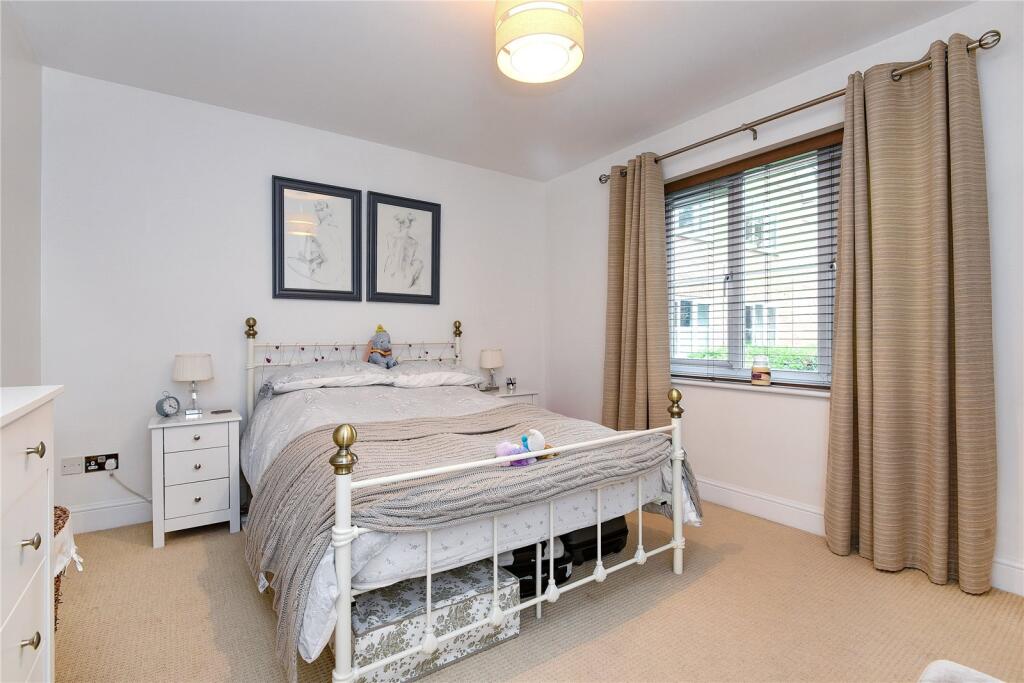 Apartment in Wokingham - View 4
