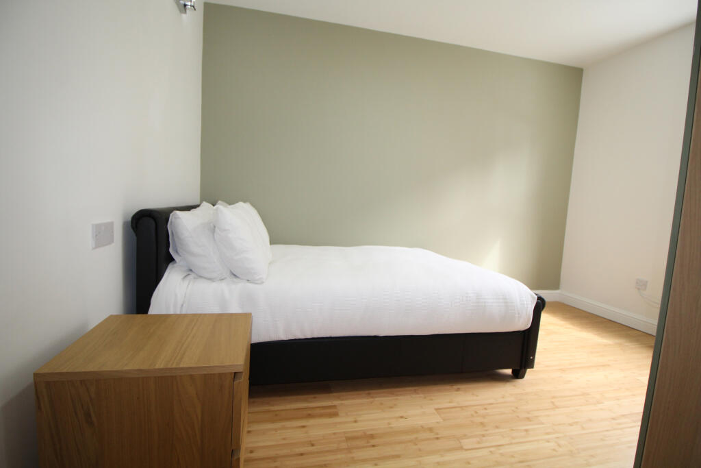 Apartment in York - View 5
