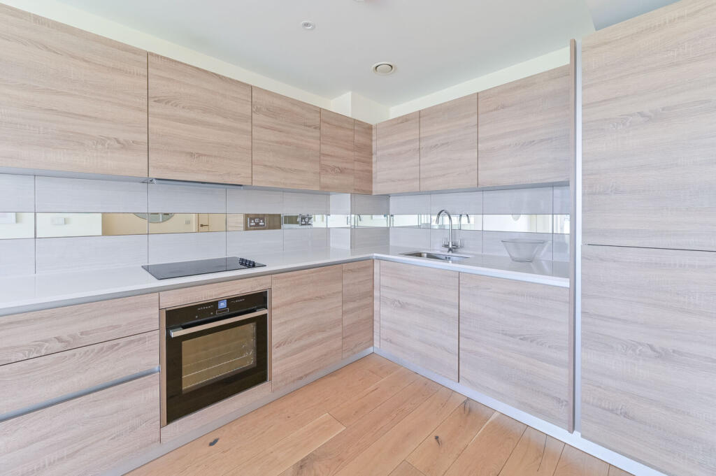 Apartment in London - View 4
