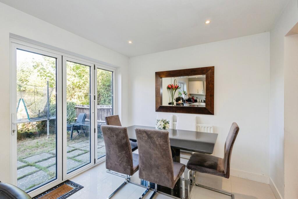House in Portsmouth - View 4