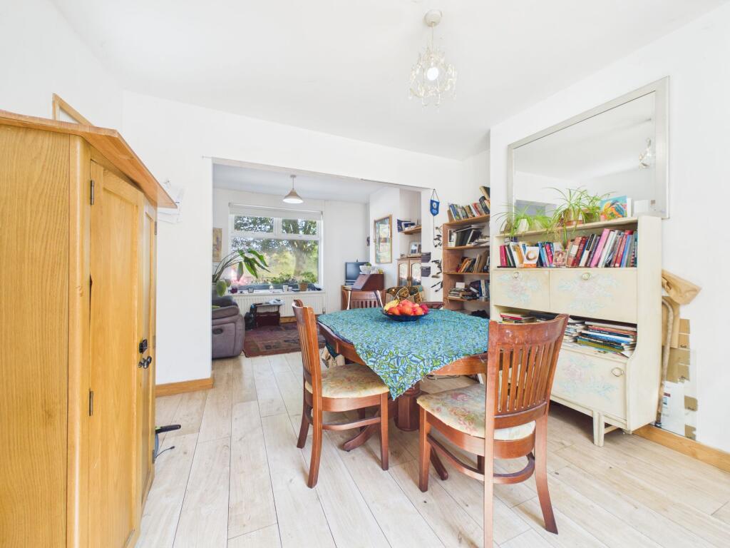 House in Newport - View 5