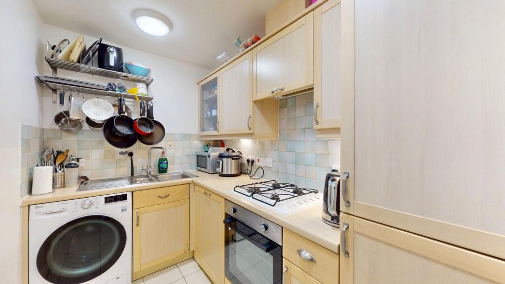 Apartment in London, Canada Water, Rotherhithe - View 5