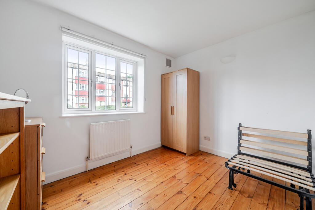 Apartment in London - More