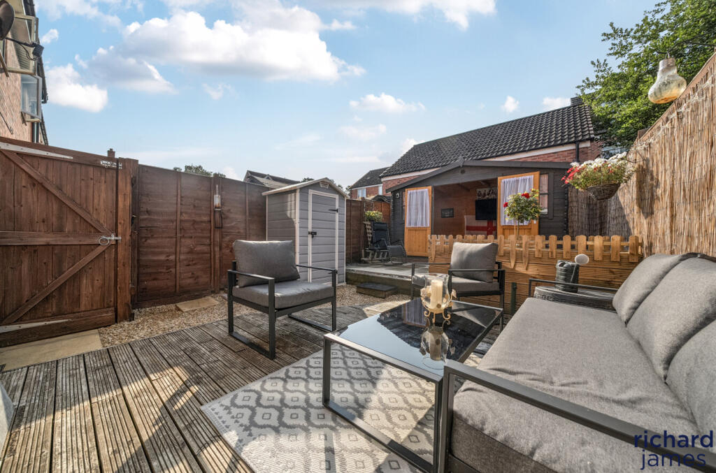 Stowell Road, Coate, Swindon, SN3 photo 4