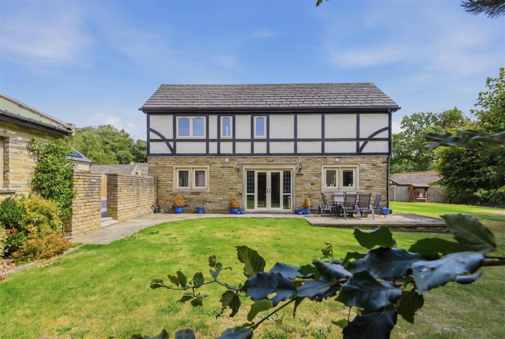 House in Bradford - View 5