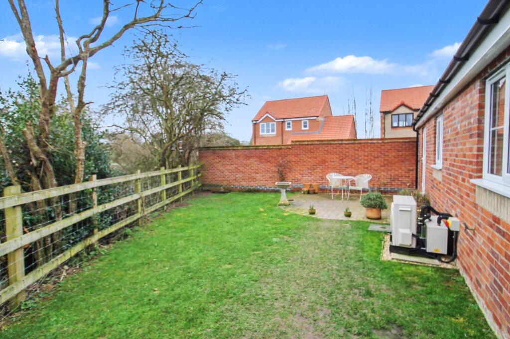 Detached Bungalow with Two Generous Double Bedrooms in Briston photo 4