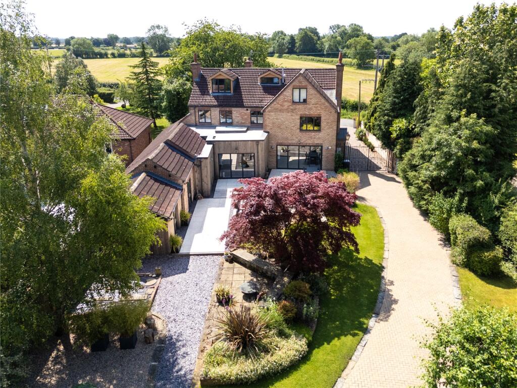 Main image of property: Copmanthorpe Lane, Bishopthorpe, York, North Yorkshire, YO23