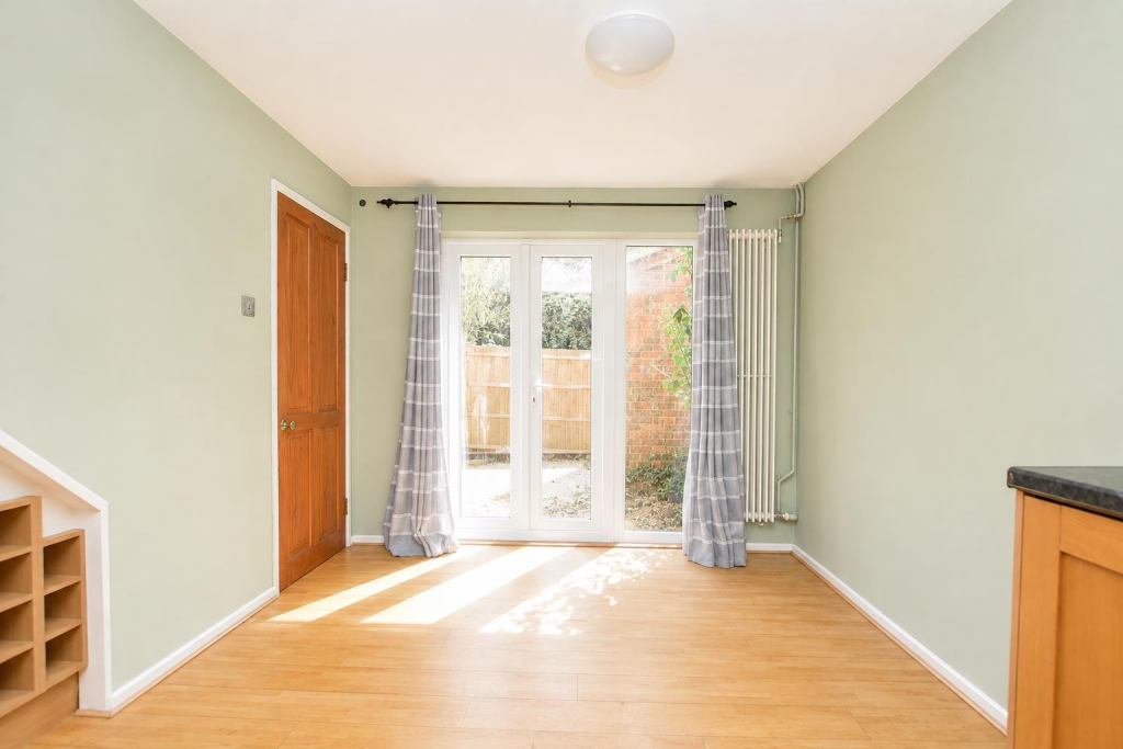 House in Luton, Leighton-Linslade - View 5