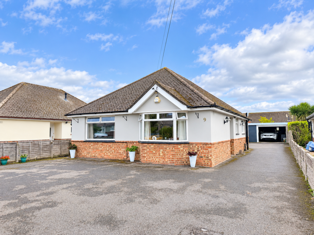 3-bed bungalow on Newlands Road, Christchurch, £425,000