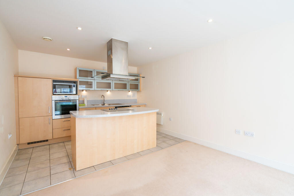 Apartment in Portsmouth - View 4