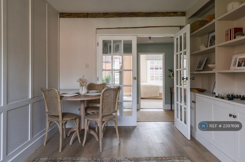 Additional image 4 of High Street, Harpenden, AL5