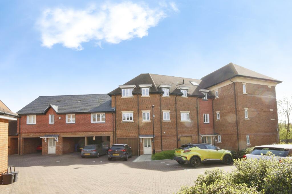 Main image of property: Warfield, Bracknell, RG42