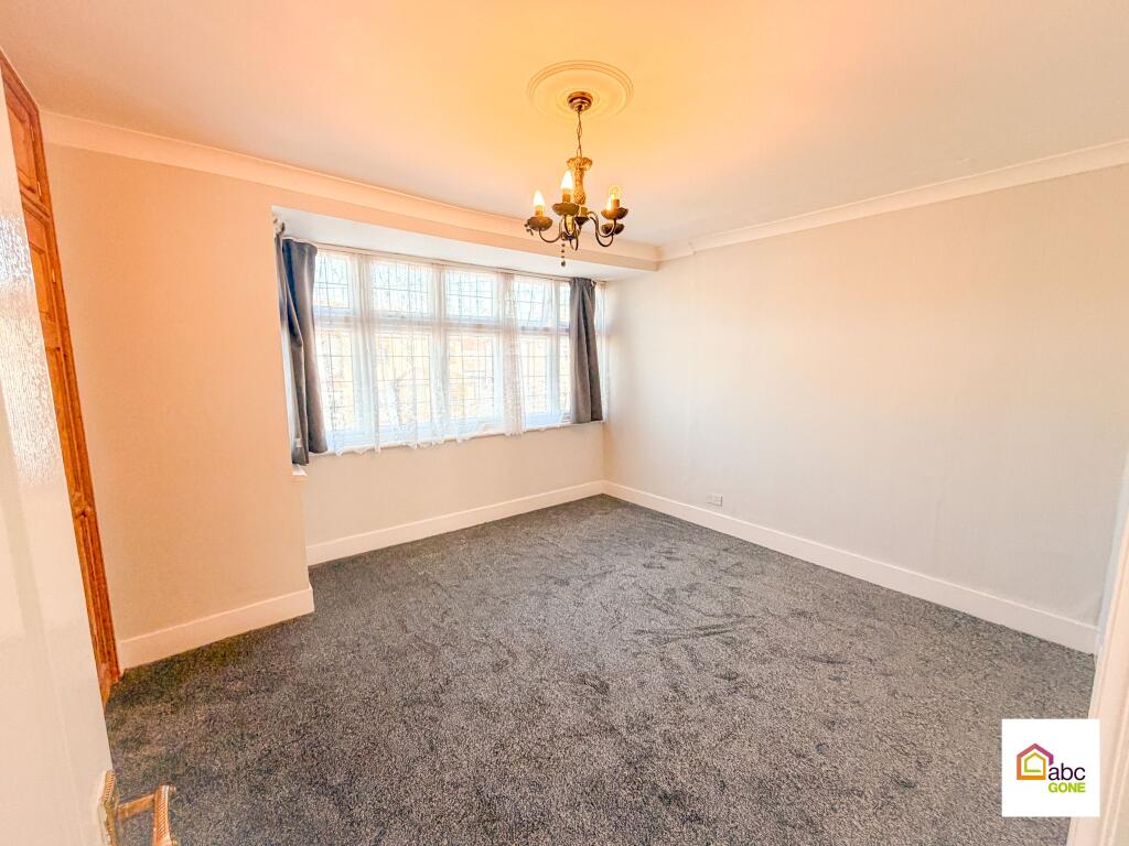 House in London - View 4