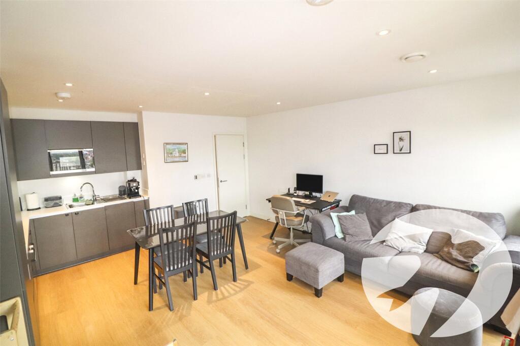 Apartment in London - View 4