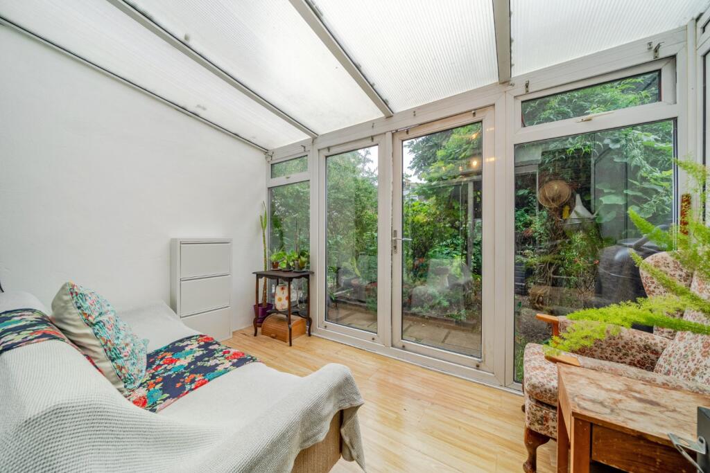 House in London - View 4