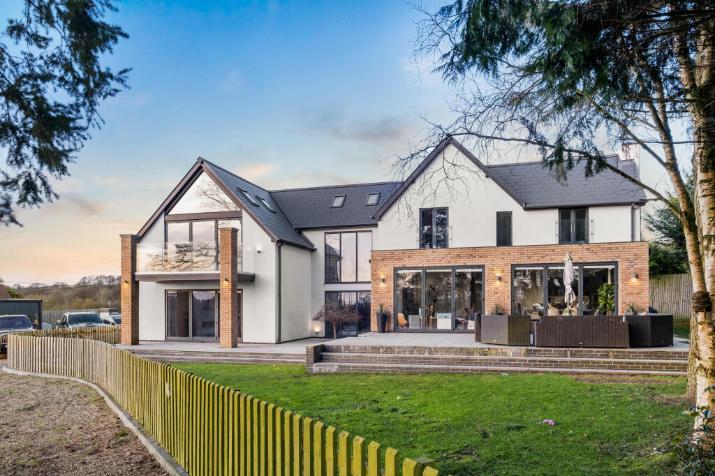 Main image of property: Mount Pleasant, Mill Lane, Wildmoor, B61 0BX