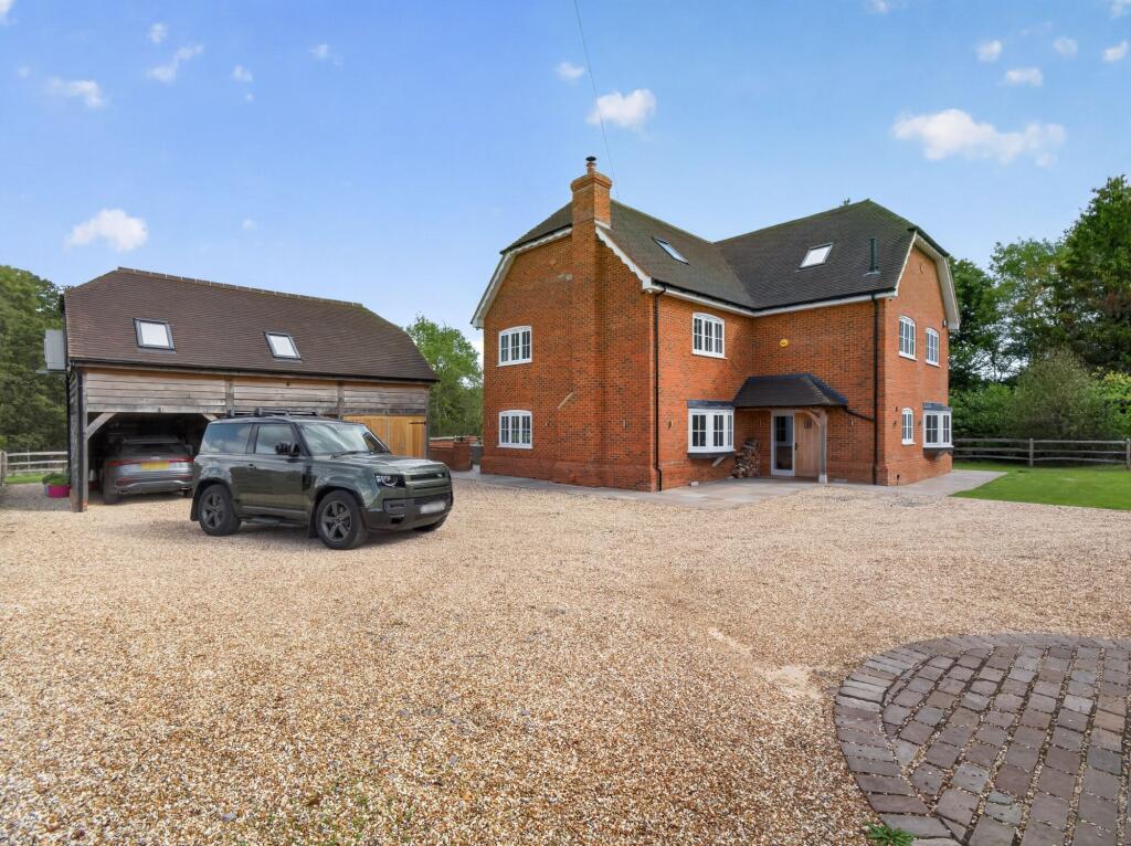 House in Reading - More