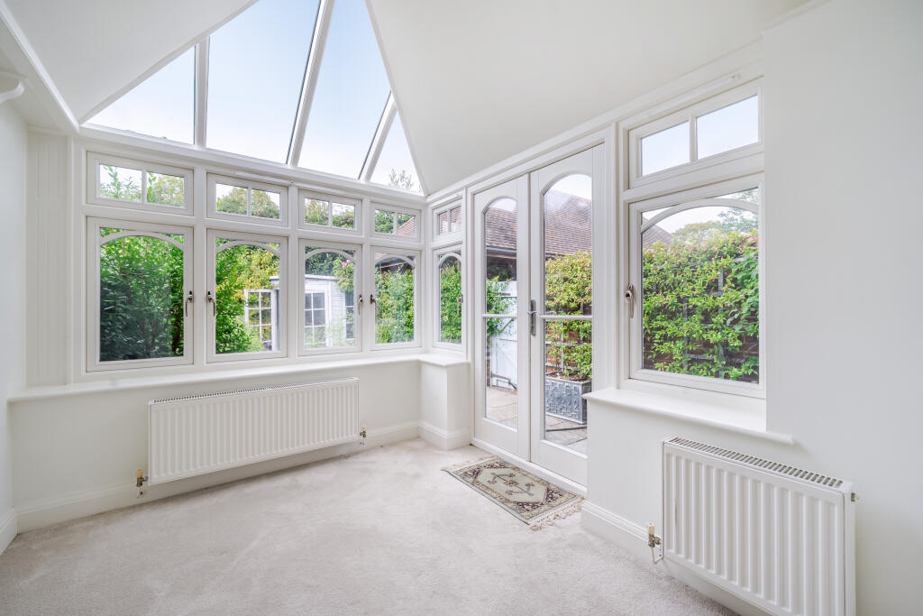 House in Guildford - View 5