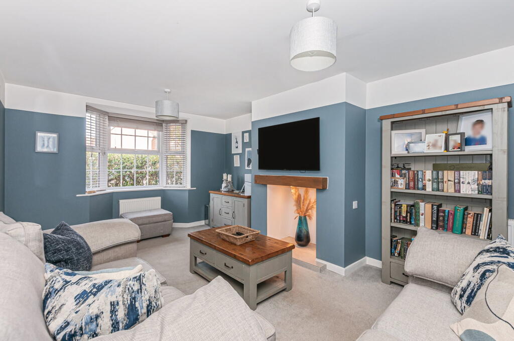 House in Hull - View 2