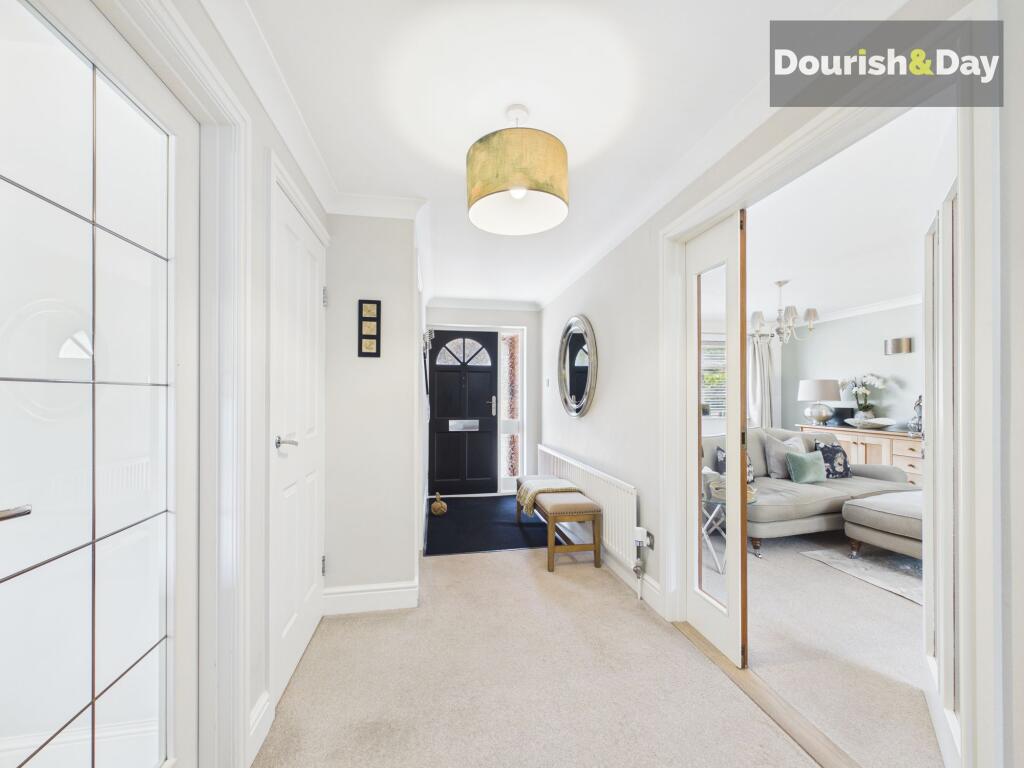 House in Stoke-on-Trent - More