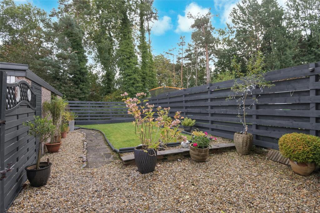 Lunan Drive, Bishopbriggs, Glasgow, East Dunbartonshire, G64 photo 4