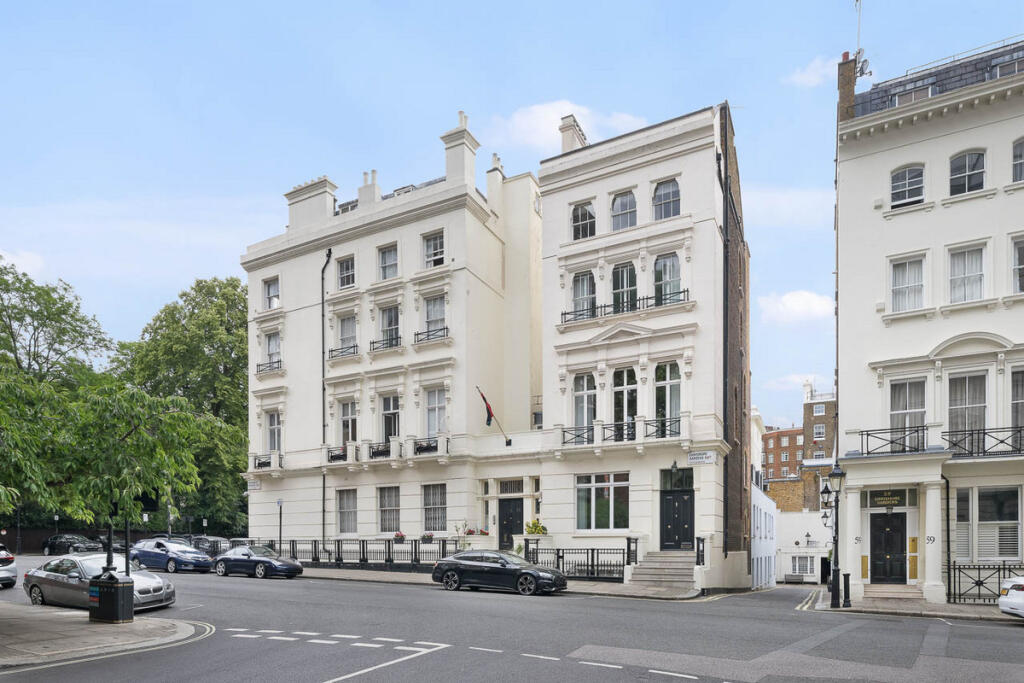 Main image of property: Ennismore Gardens, Knightsbridge, SW7