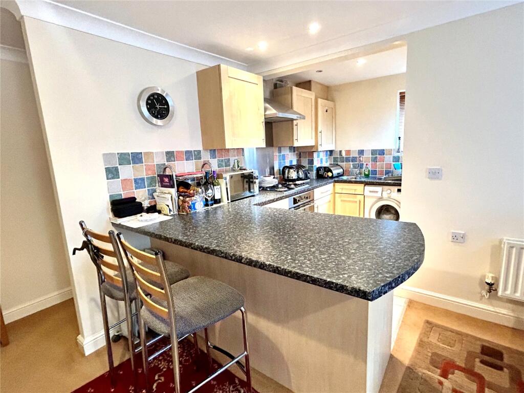Foxhill Road, Carlton, Nottingham, Nottinghamshire, NG4 photo 3