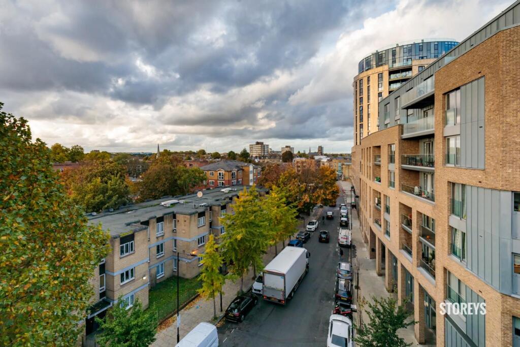 Apartment in London - View 5
