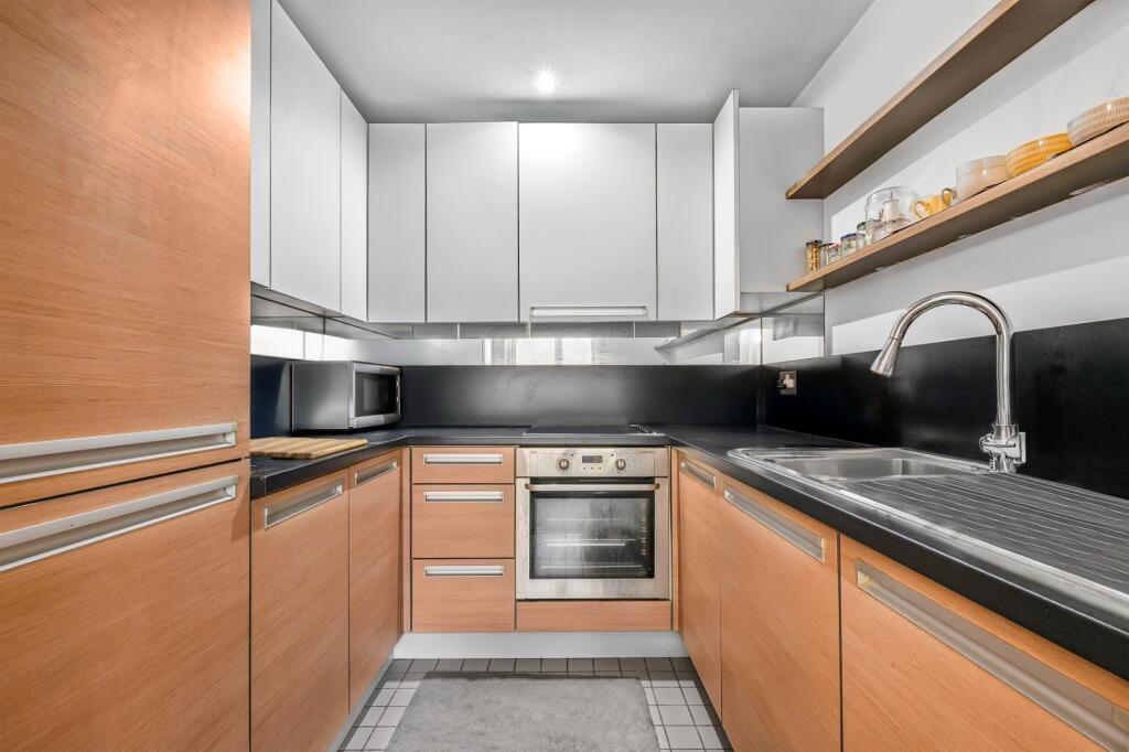 Apartment in London - View 4