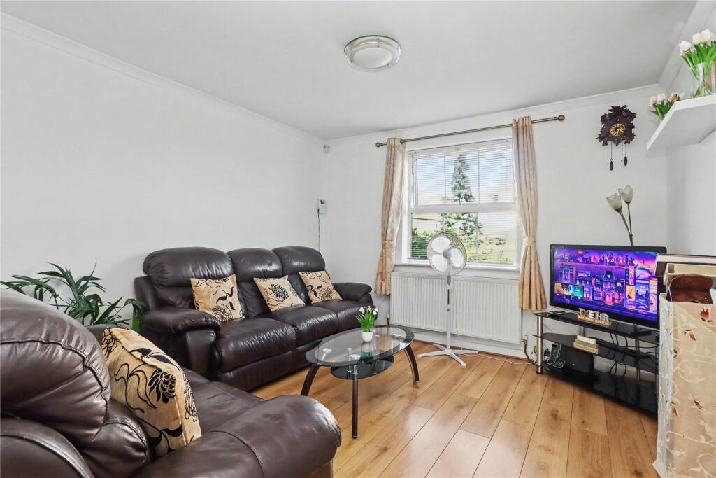 House in Woking, Maybury, Sheerwater - View 5