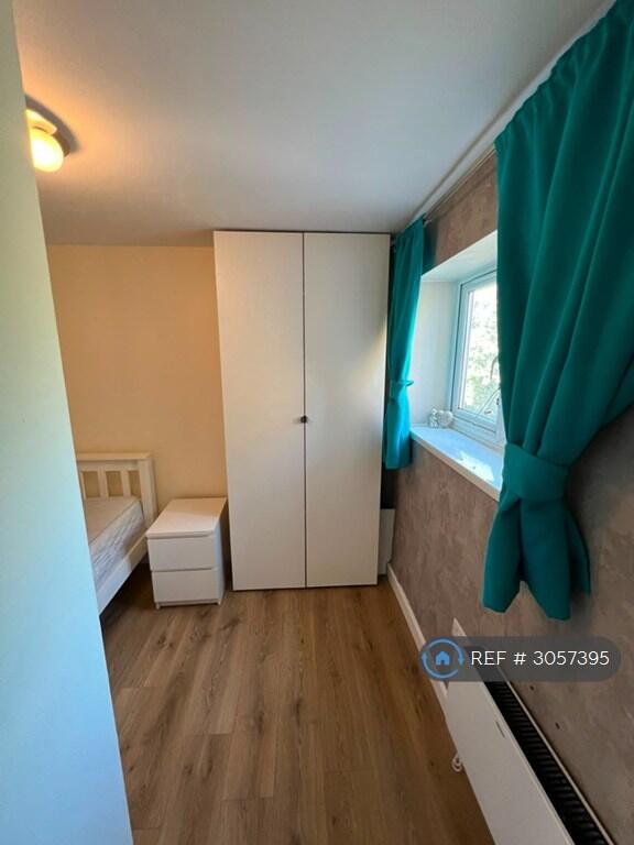 Apartment in London, Harlesden - View 4